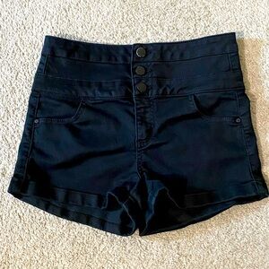 Tinseltown Black High Waist Shorts size 5 boyfriend style with pockets